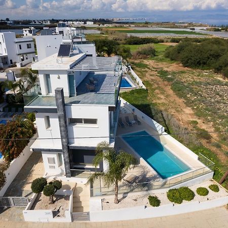 Seaside Luxury Villa Paralimni Esterno foto