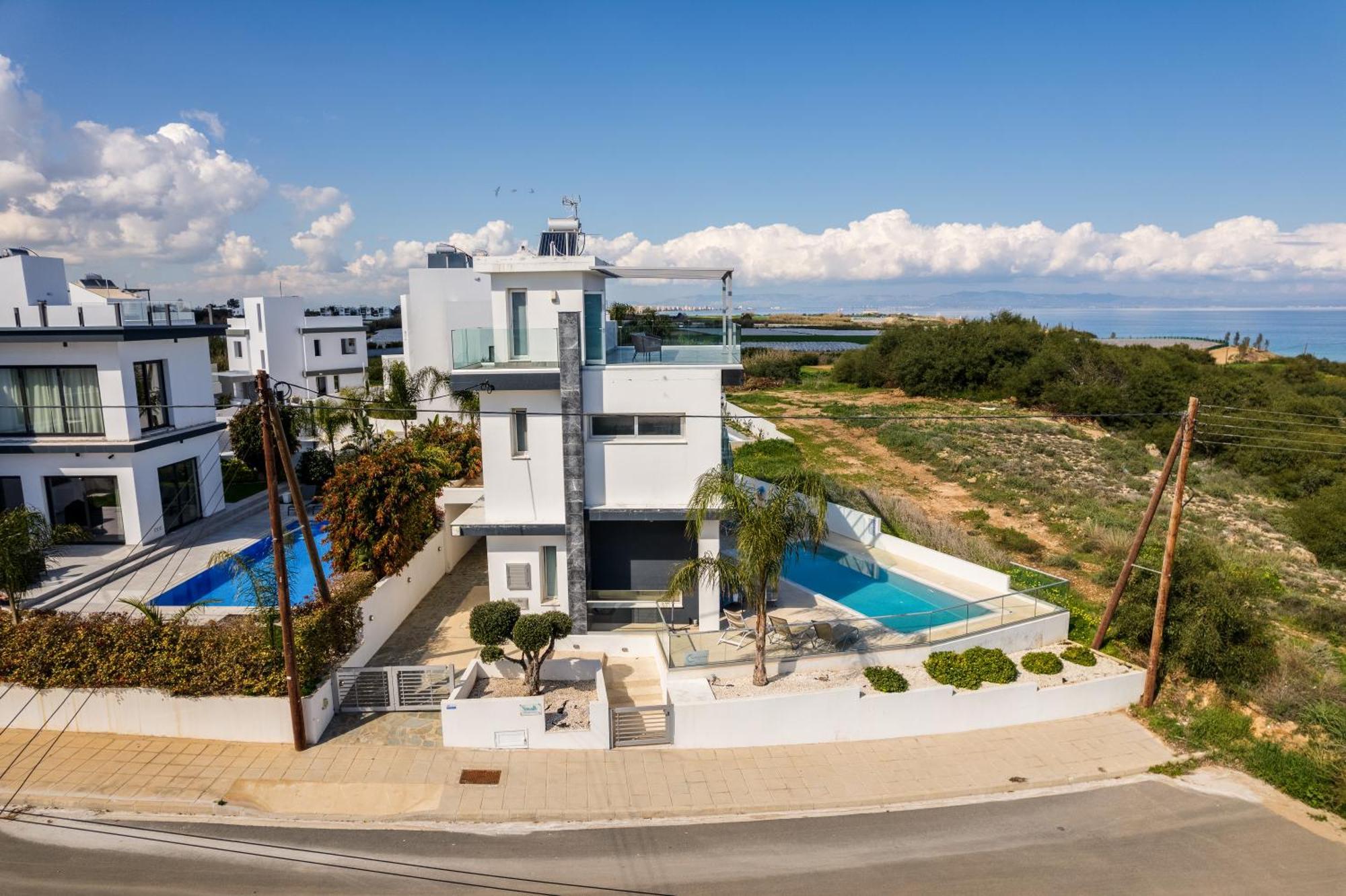 Seaside Luxury Villa Paralimni Esterno foto