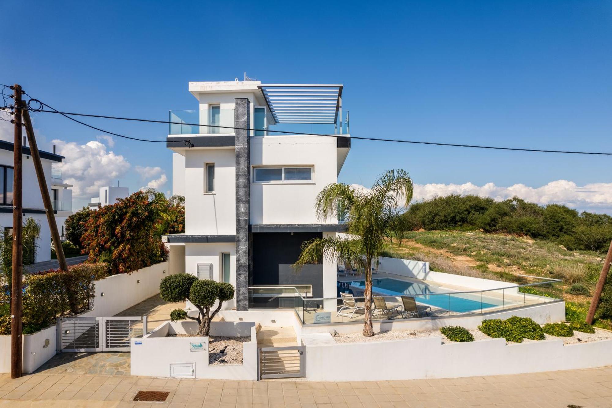 Seaside Luxury Villa Paralimni Esterno foto